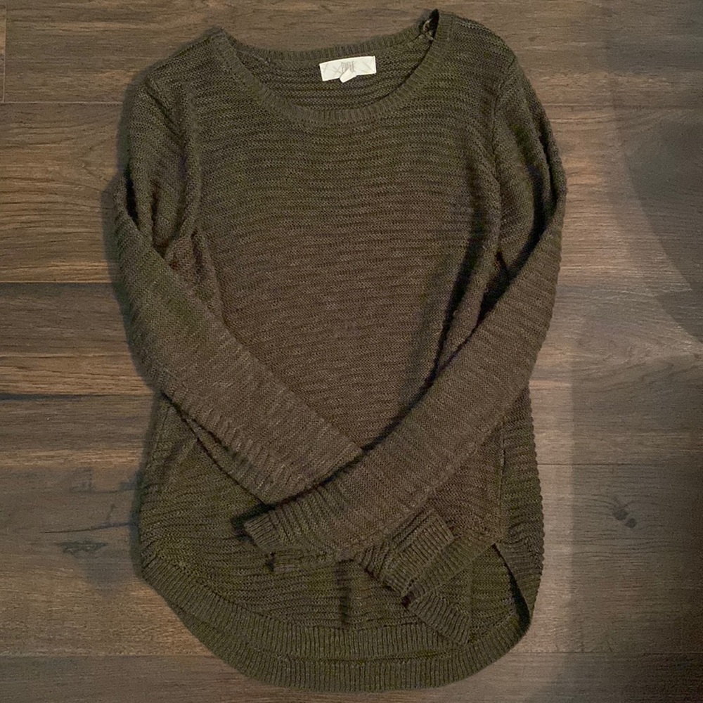 Knit sweater olive green